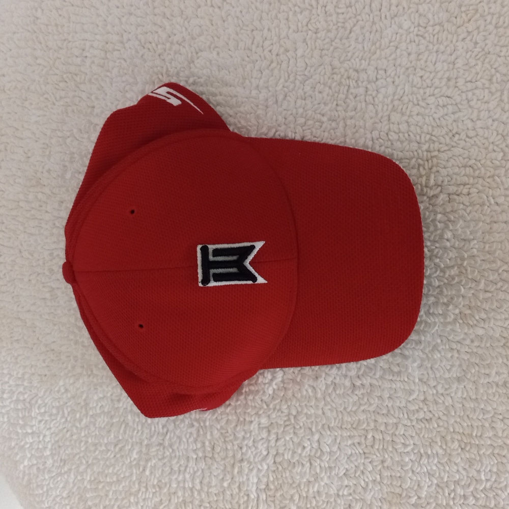NIKE Fit Dry Tiger Woods Cap Red Graphic L/XL